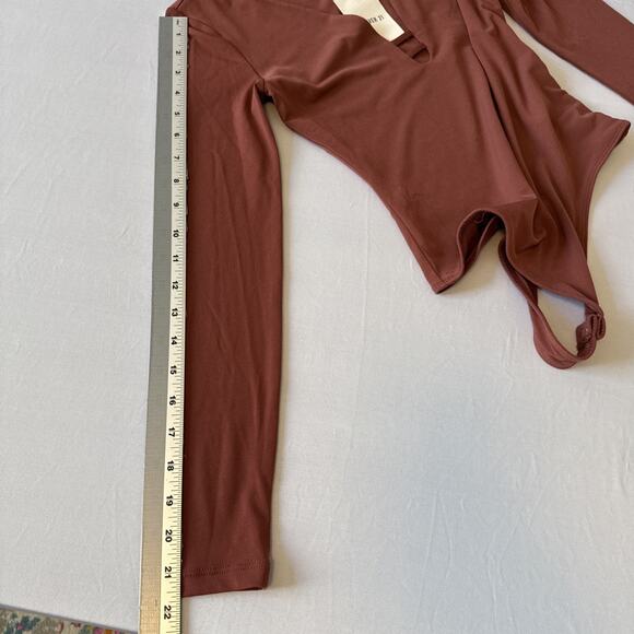 Forever 21 NWT Women's Small Sexy Long Sleeve Brown Thong Bodysuit Cut Out Fall - Picture 11 of 13
